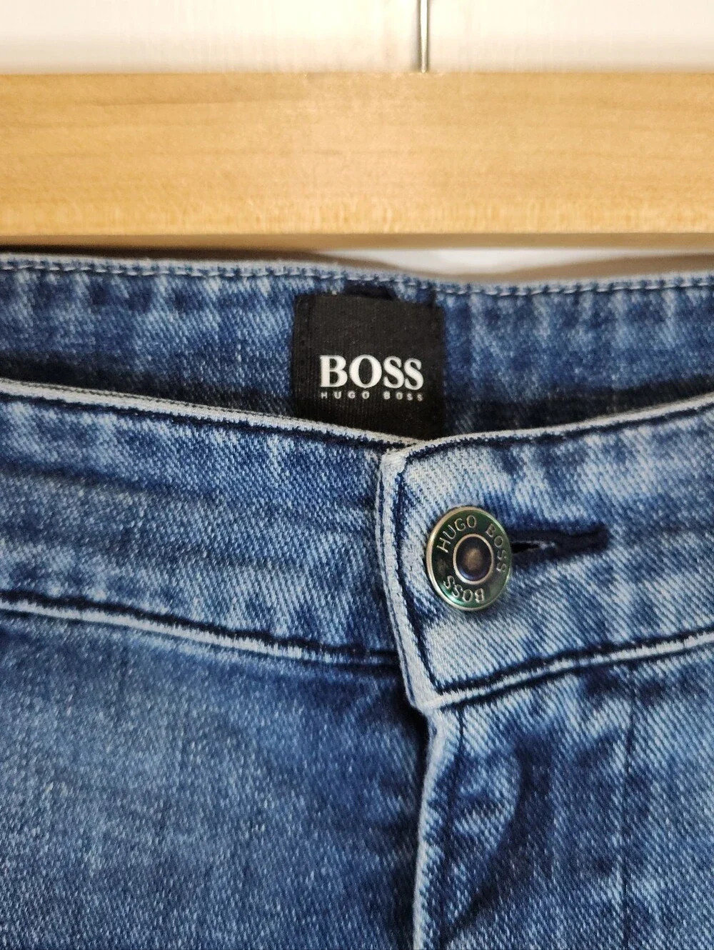 🔥 Upgrade Your Denim Game: Hugo Boss / Candiani Slim Fit Jeans (Size 34x32) 🔥